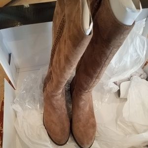 Suede Cowboy boots